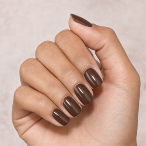 KI-Illustration – Nageldesign: Espresso-Nails