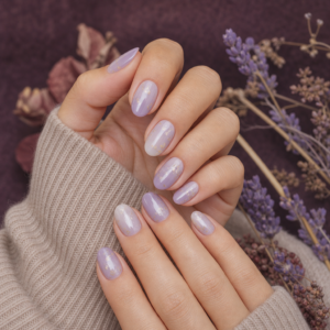 KI-Illustration – Nageldesign: Lavender Milk Nails
